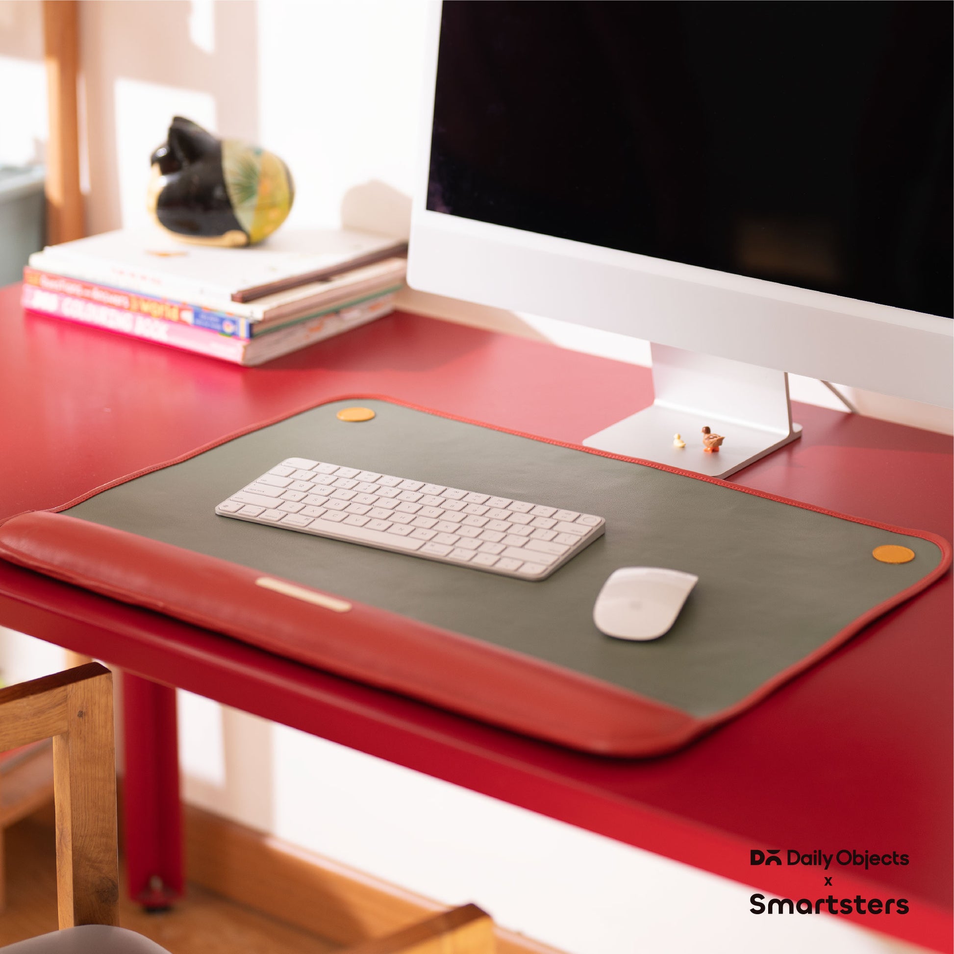 media_gallary desk mat & Mouse Pad 1